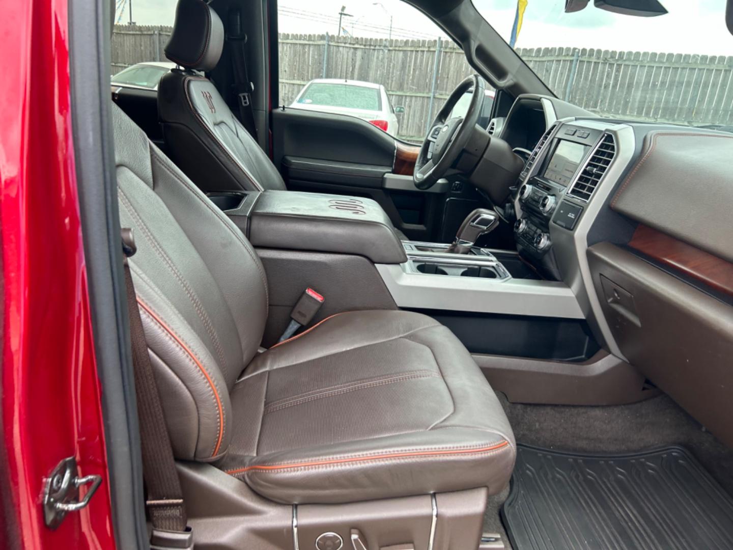 2016 Red Ford F-150 XLT SuperCrew 6.5-ft. Bed 4WD (1FTEW1CG6GF) with an 3.5L V6 TURBO engine, 6A transmission, located at 1687 Business 35 S, New Braunfels, TX, 78130, (830) 625-7159, 29.655487, -98.051491 - Photo#2